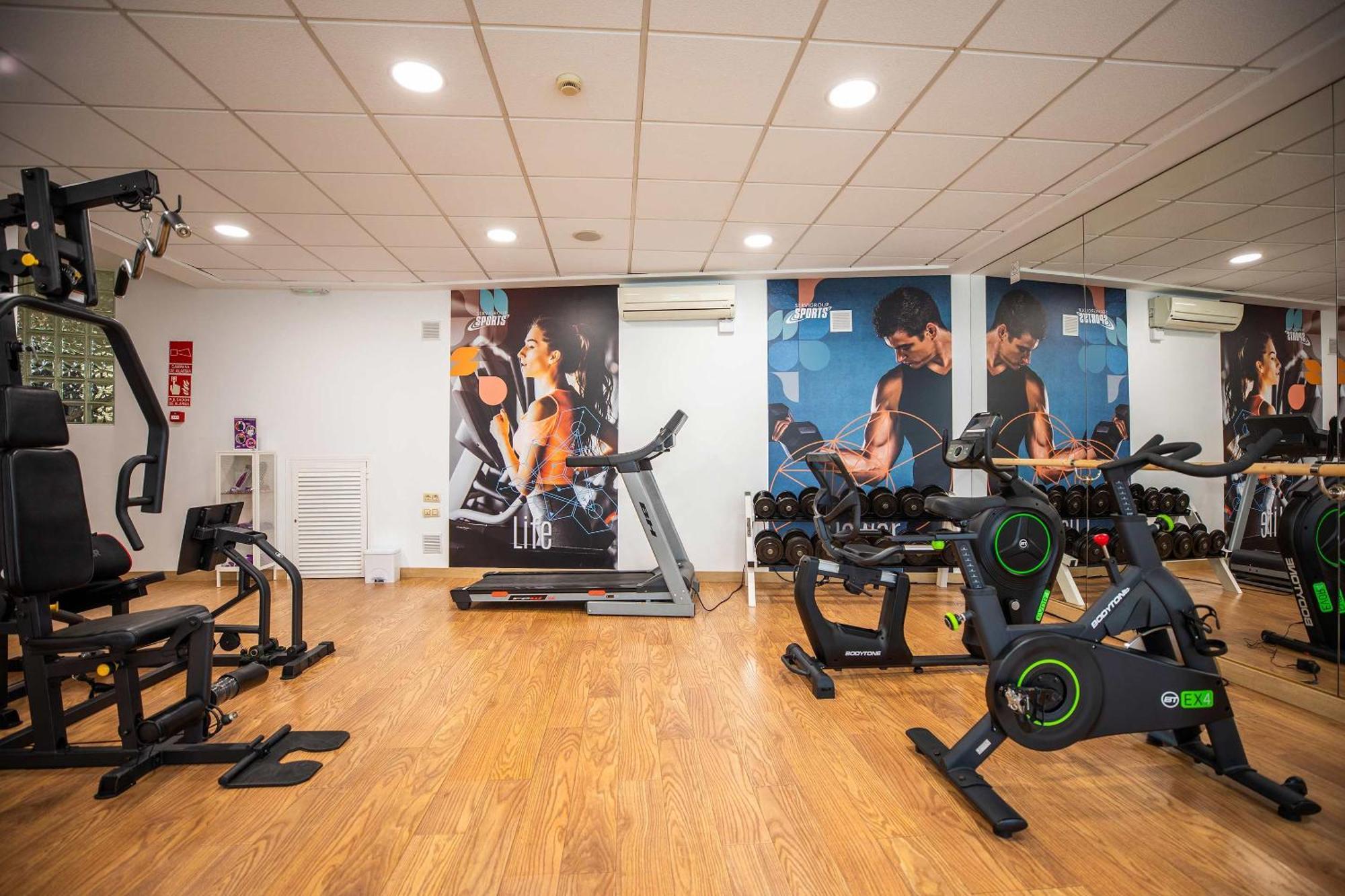 Hotel Servigroup Castilla Benidorm Bagian luar foto